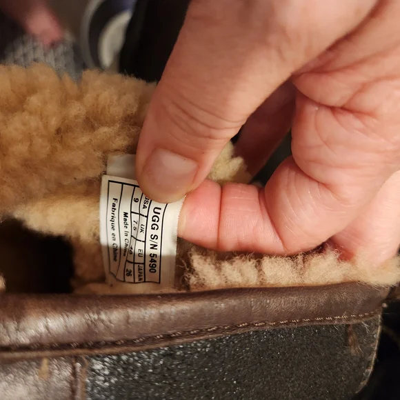 UGG Brown And Black Two Toned  Winter & R - Picture 7 of 12